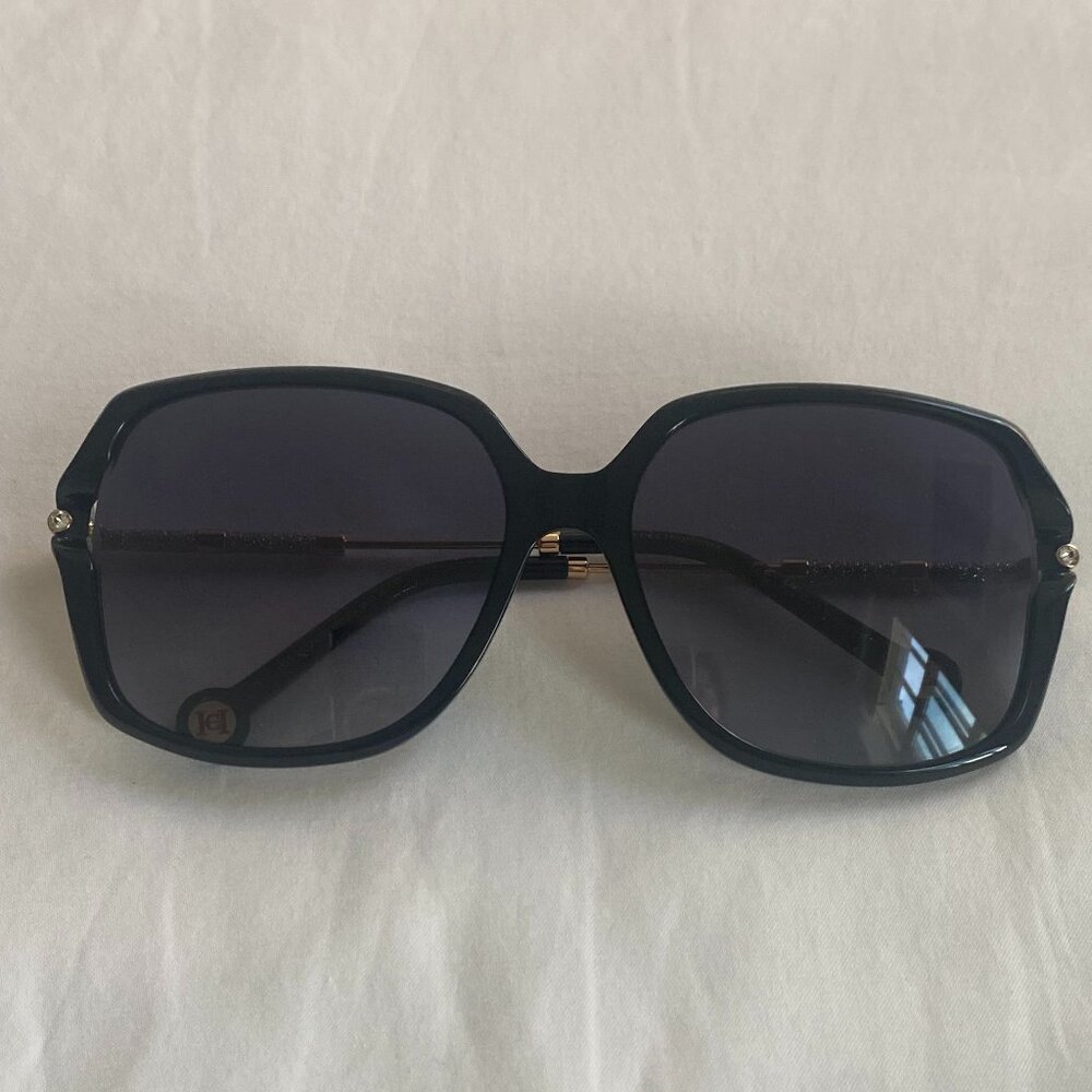 Carolina Herrera Black Sunglasses w/ Original Red Velvet Case